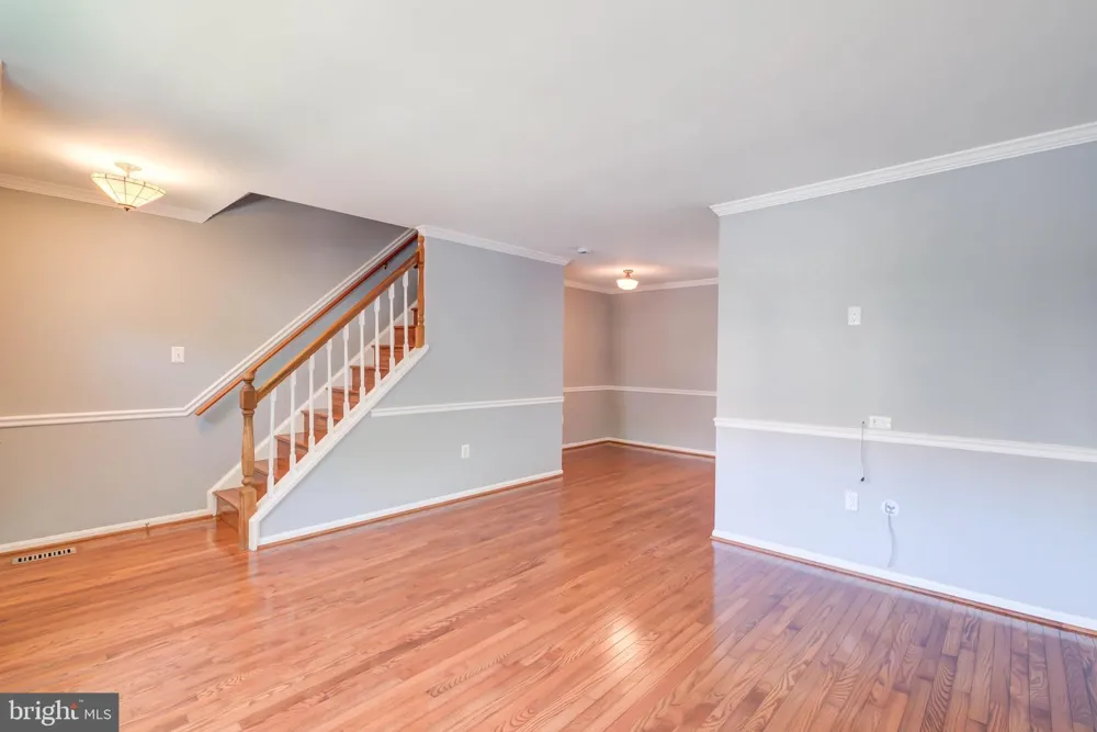 14536 CASTLEFORD COURT Centreville, VA 20121