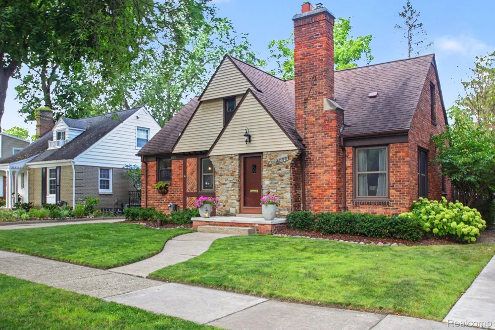 4098 Wakefield Berkley City, MI 48072