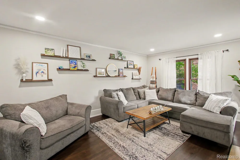 4098 Wakefield Berkley City, MI 48072