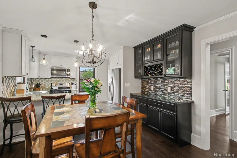 4098 Wakefield Berkley City, MI 48072