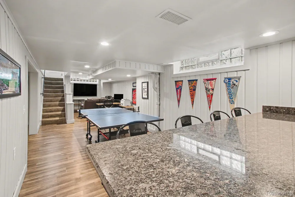 4098 Wakefield Berkley City, MI 48072