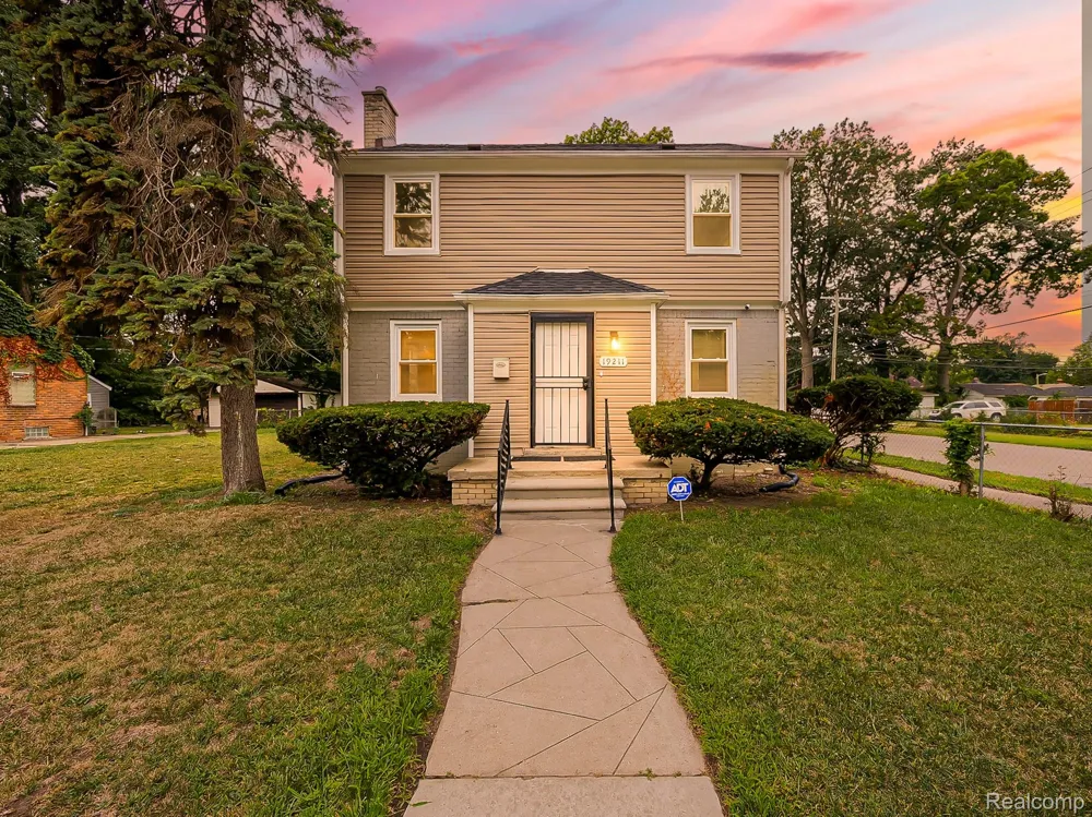 19211 Pierson Street Detroit City, MI 48219