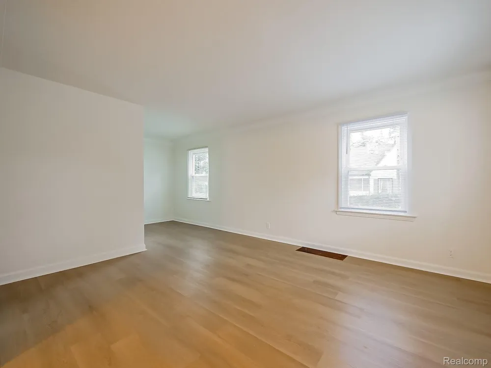 19211 Pierson Street Detroit City, MI 48219