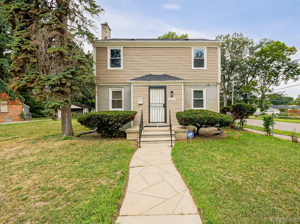 19211 Pierson Street Detroit City, MI 48219