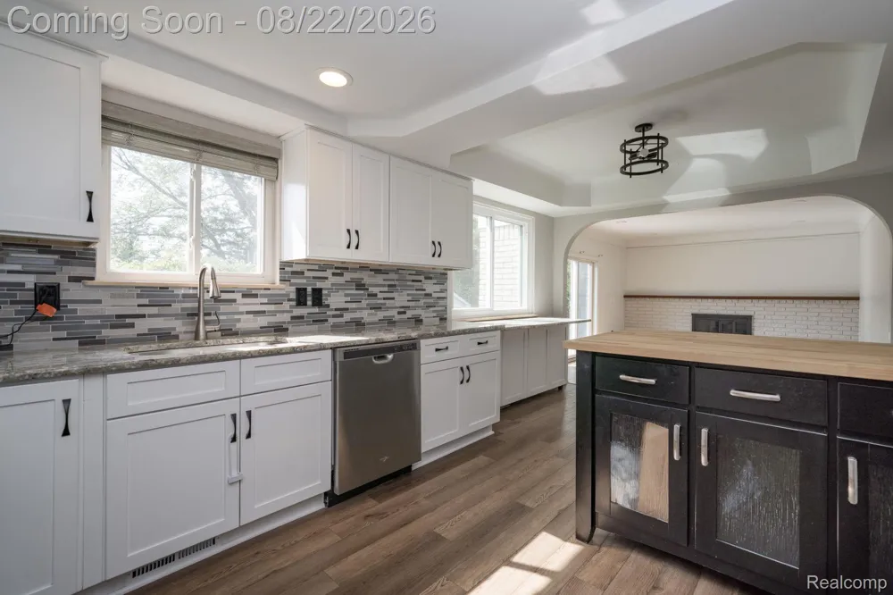 38127 Rockhill Street Clinton Charter Township, MI 48036