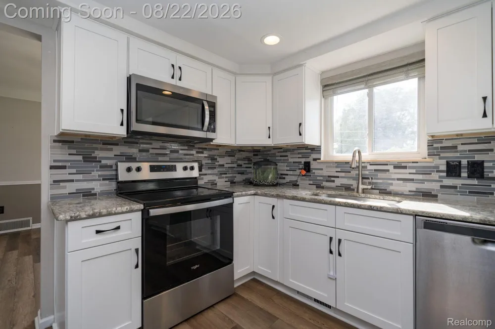 38127 Rockhill Street Clinton Charter Township, MI 48036