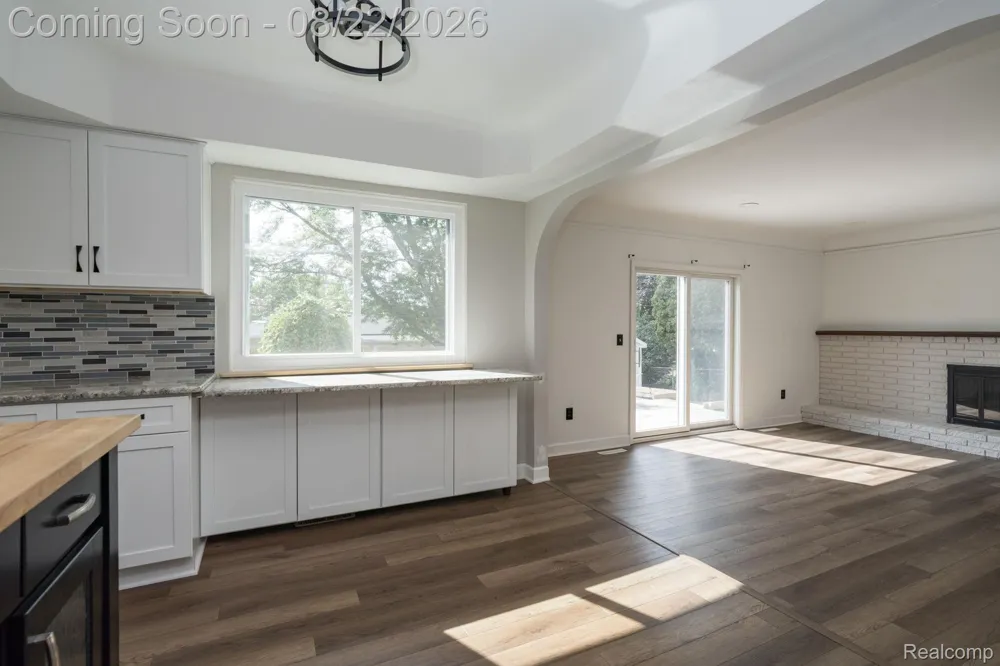38127 Rockhill Street Clinton Charter Township, MI 48036