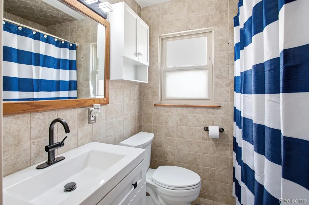 14802 Mulberry Street Southgate City, MI 48195