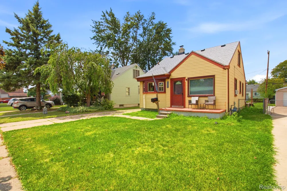 14802 Mulberry Street Southgate City, MI 48195