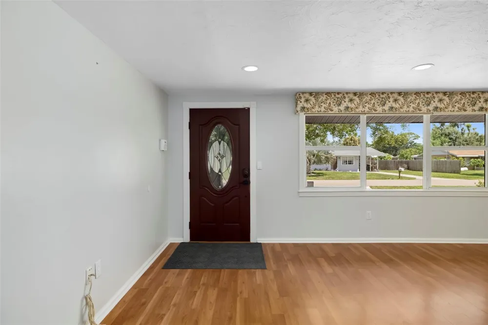 2702 GRAND CAYMAN STREET Sarasota, FL 34231