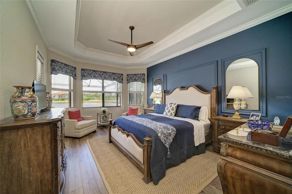 5664 CLOVERLEAF RUN Lakewood Ranch, FL 34211
