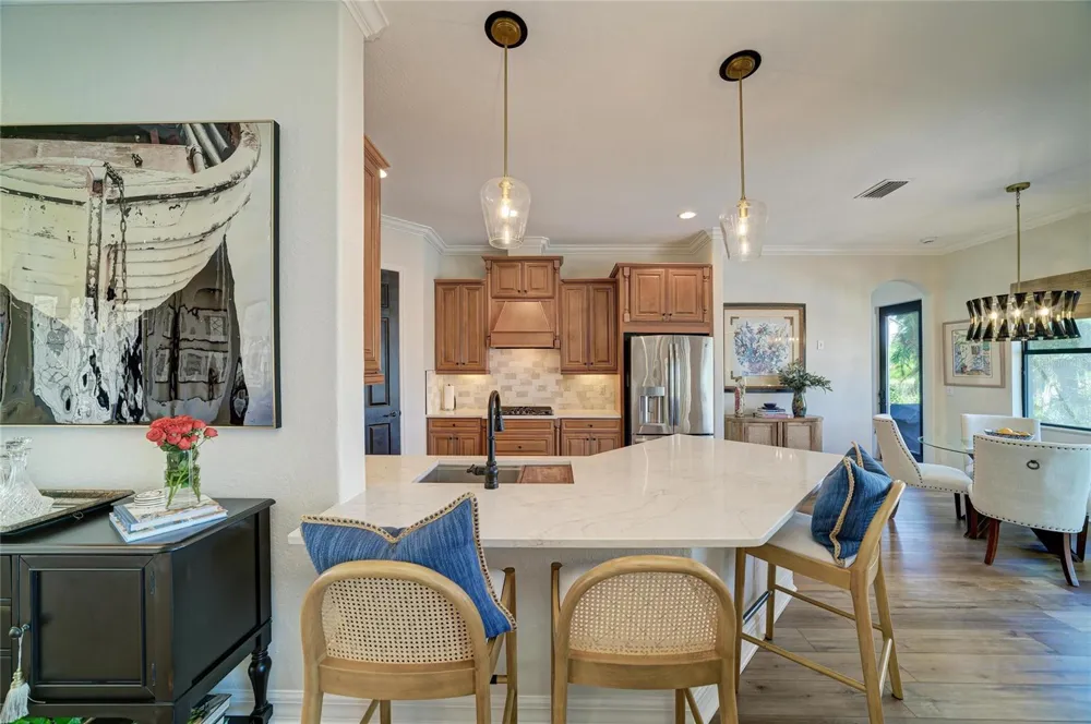 5664 CLOVERLEAF RUN Lakewood Ranch, FL 34211