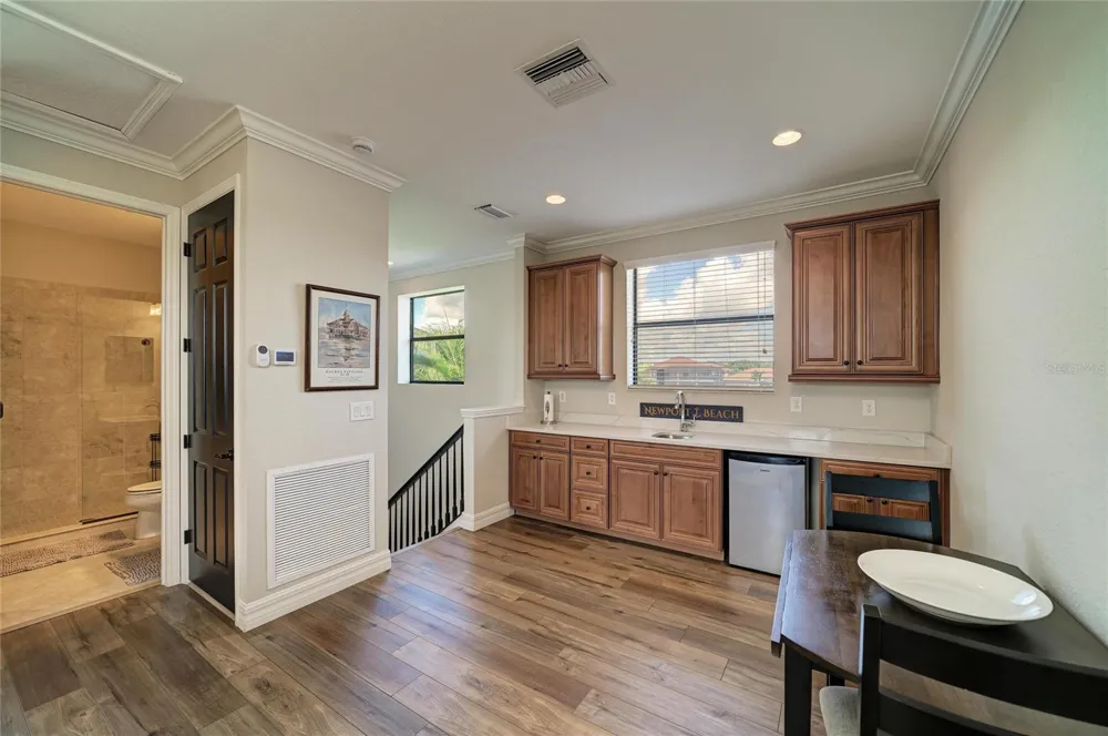 5664 CLOVERLEAF RUN Lakewood Ranch, FL 34211