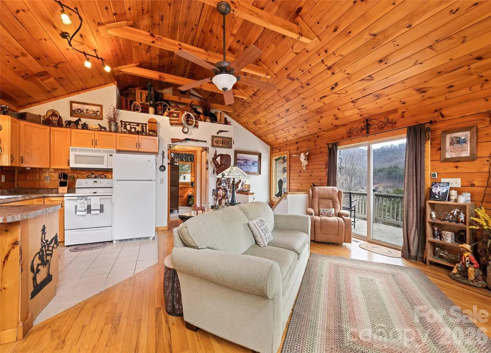 16 Hiawatha Drive Maggie Valley, NC 28751