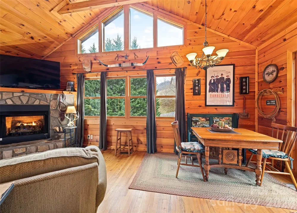16 Hiawatha Drive Maggie Valley, NC 28751