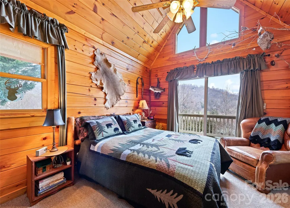 16 Hiawatha Drive Maggie Valley, NC 28751