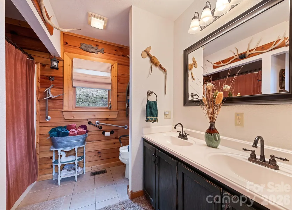 16 Hiawatha Drive Maggie Valley, NC 28751