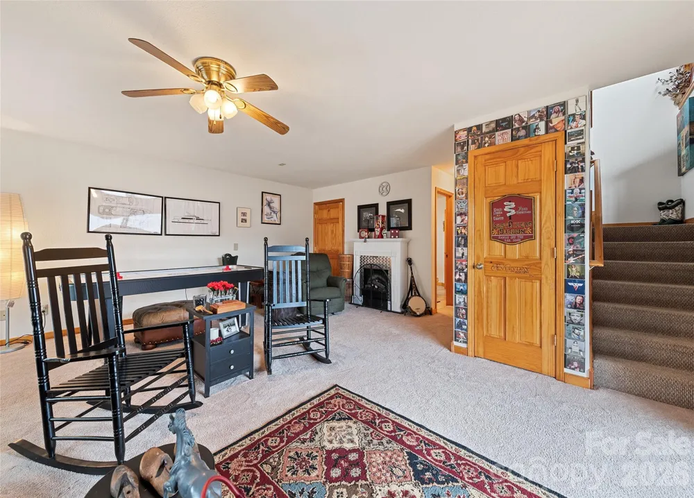 16 Hiawatha Drive Maggie Valley, NC 28751