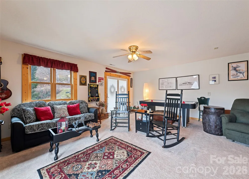 16 Hiawatha Drive Maggie Valley, NC 28751