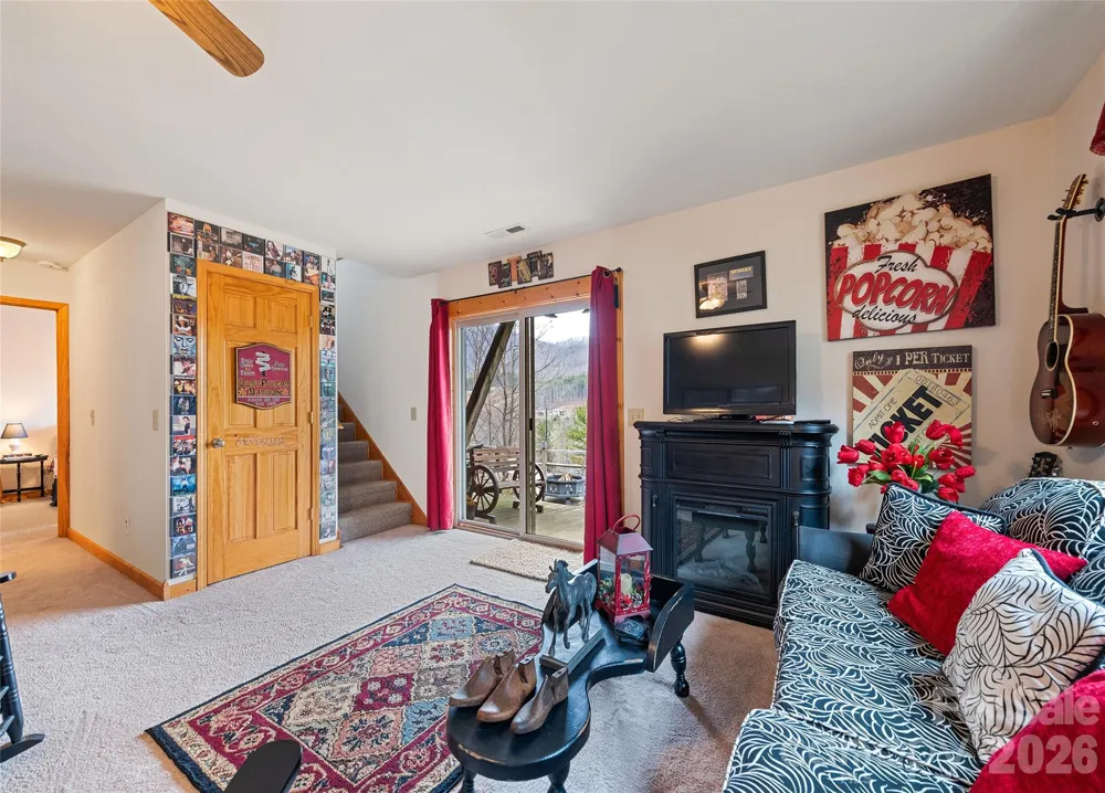 16 Hiawatha Drive Maggie Valley, NC 28751
