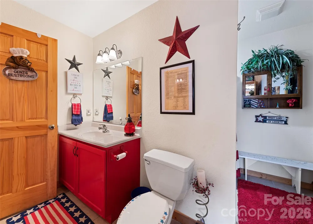 16 Hiawatha Drive Maggie Valley, NC 28751