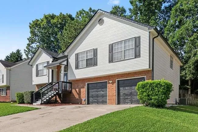 985 Under Ct Sugar Hill, GA 30518