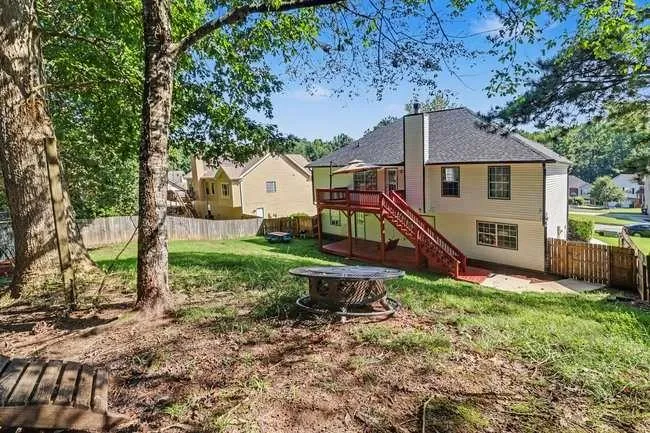 985 Under Ct Sugar Hill, GA 30518