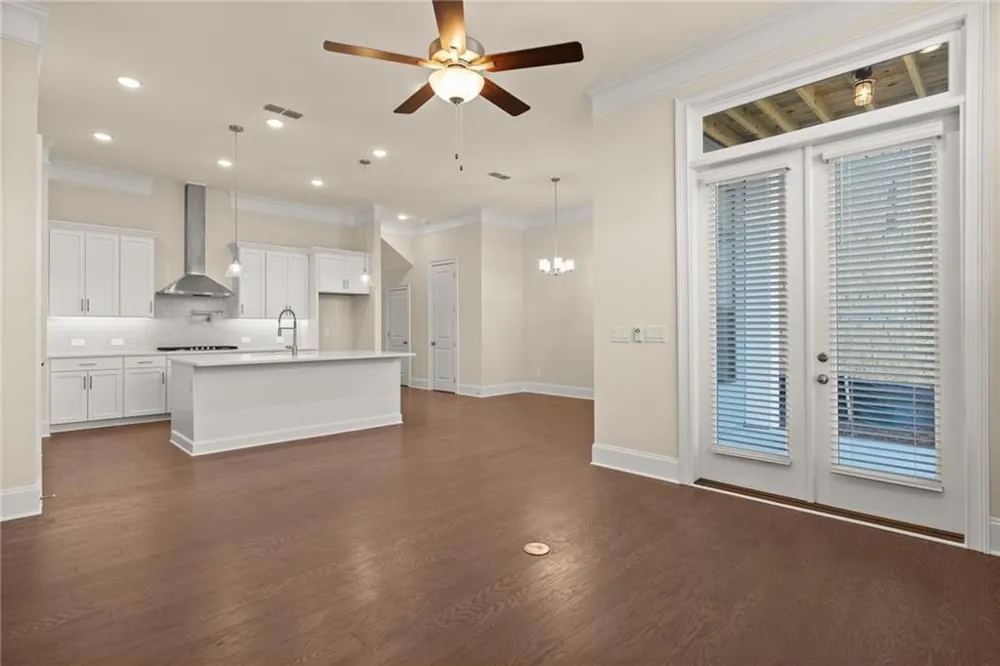 136 Village Green Avenue Woodstock, GA 30189
