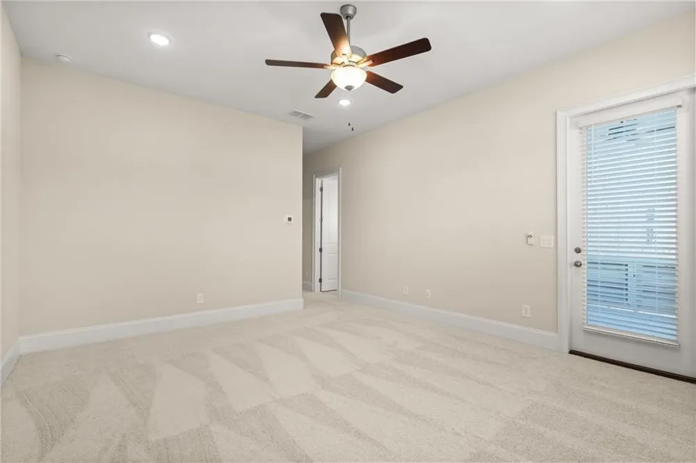 136 Village Green Avenue Woodstock, GA 30189