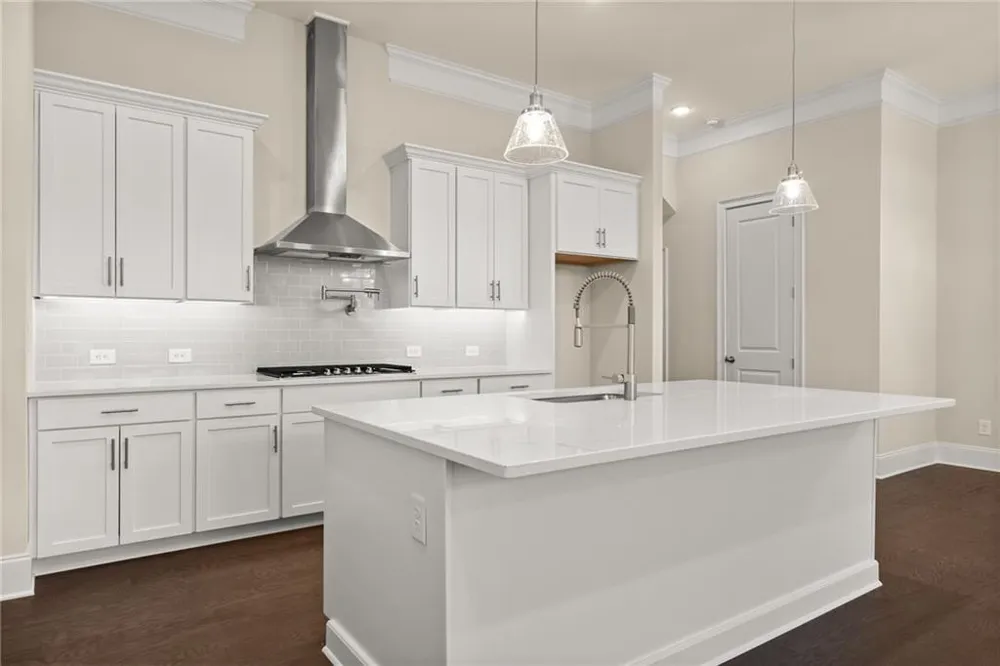 136 Village Green Avenue Woodstock, GA 30189