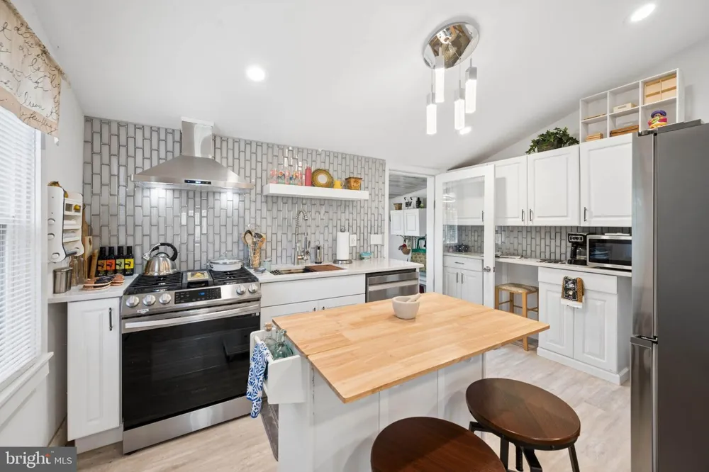 3355 FALLS ROAD Baltimore, MD 21211