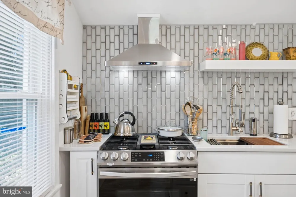 3355 FALLS ROAD Baltimore, MD 21211