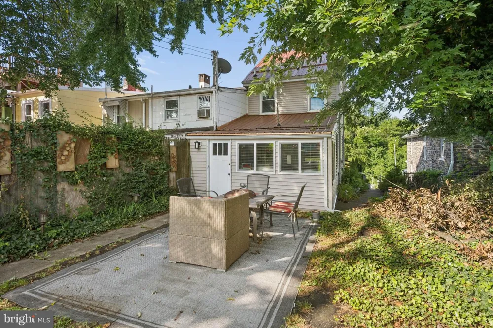 3355 FALLS ROAD Baltimore, MD 21211