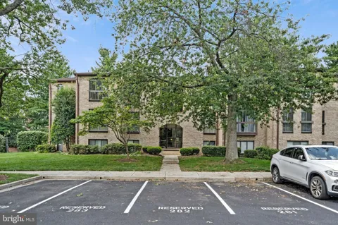 2074 ROYAL FERN COURT #33/22B