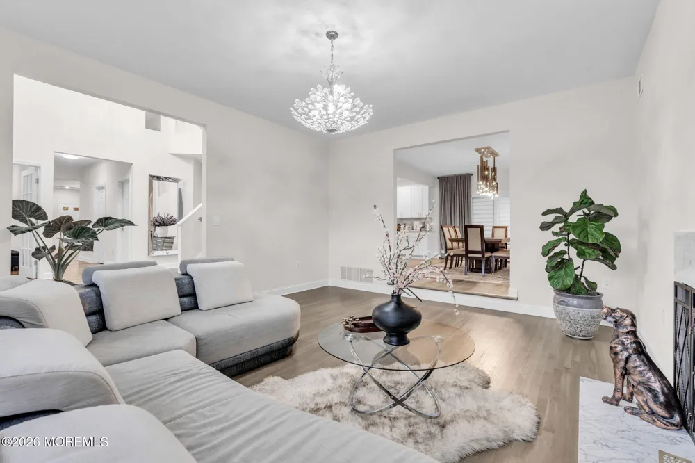 14 Black Walnut Way Marlboro, NJ 07746