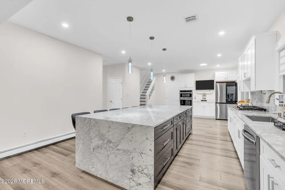 14 Black Walnut Way Marlboro, NJ 07746
