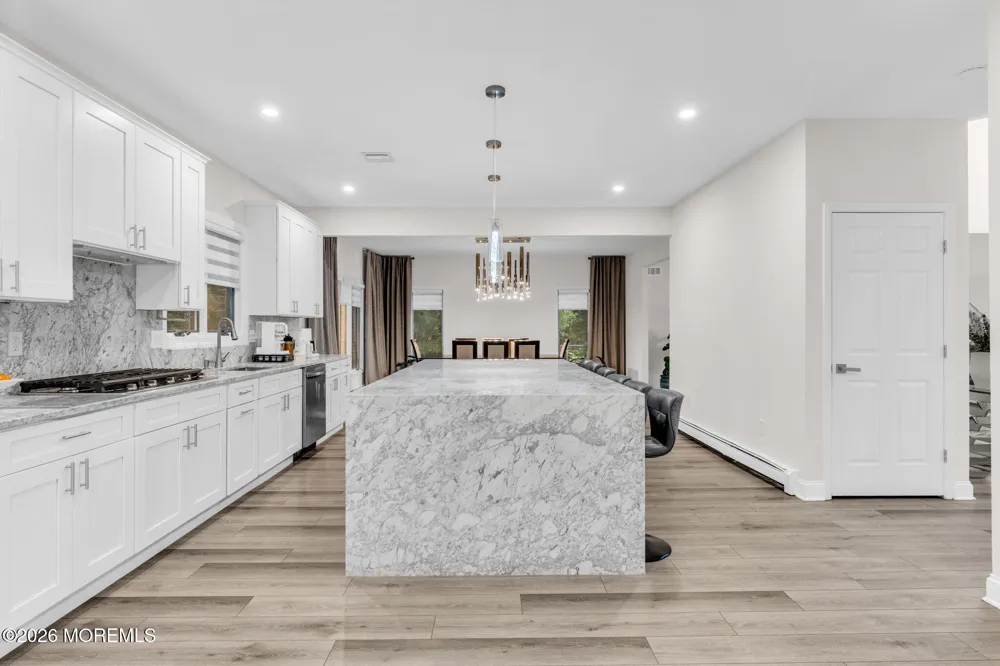 14 Black Walnut Way Marlboro, NJ 07746