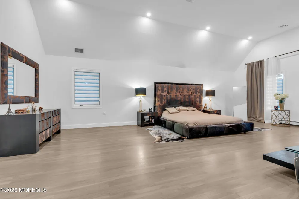 14 Black Walnut Way Marlboro, NJ 07746