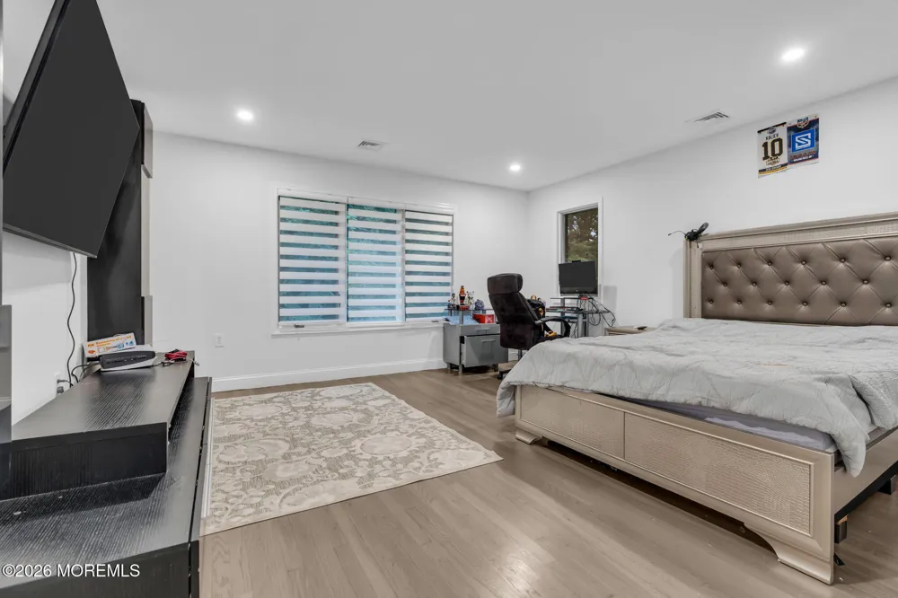 14 Black Walnut Way Marlboro, NJ 07746