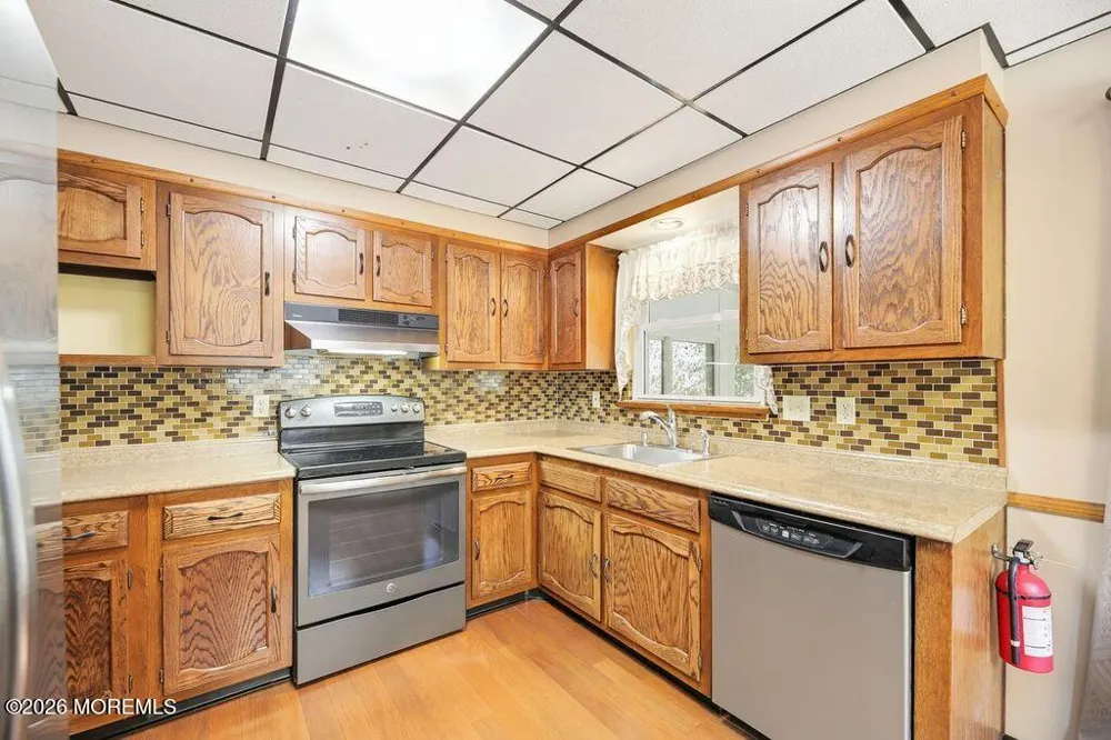 5 Revere Court Whiting, NJ 08759