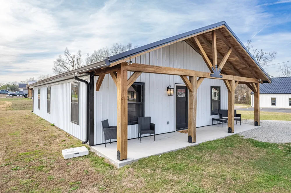 234 N Walnut St Hohenwald, TN 38462