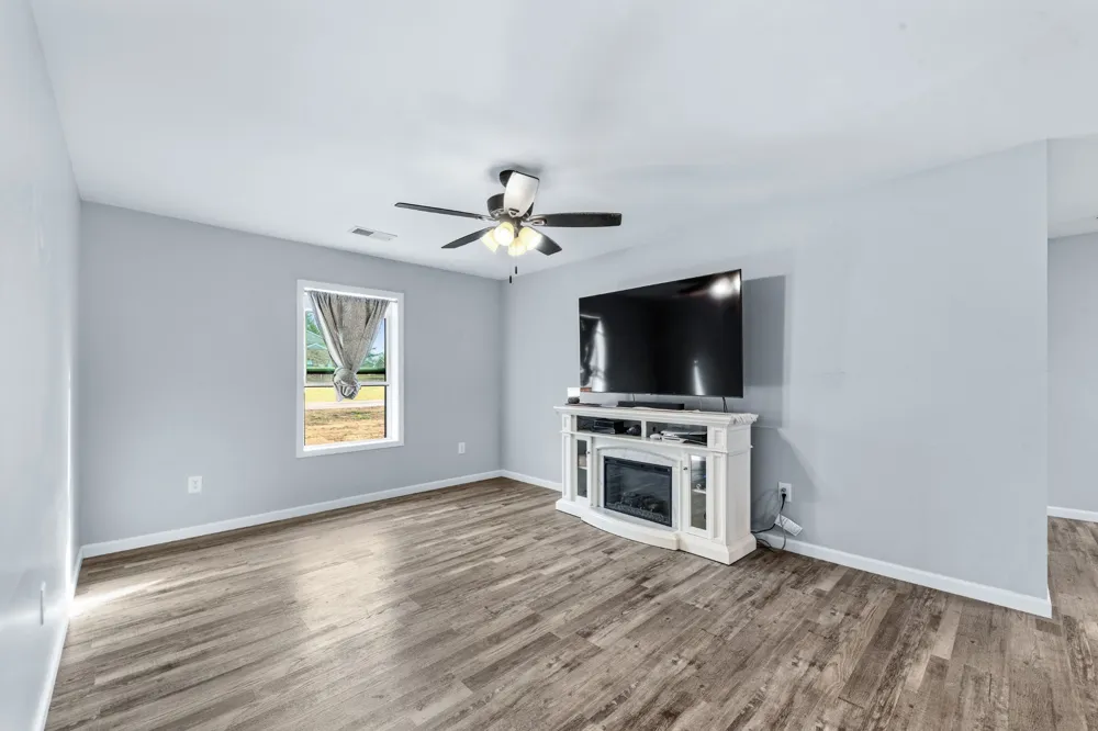 234 N Walnut St Hohenwald, TN 38462