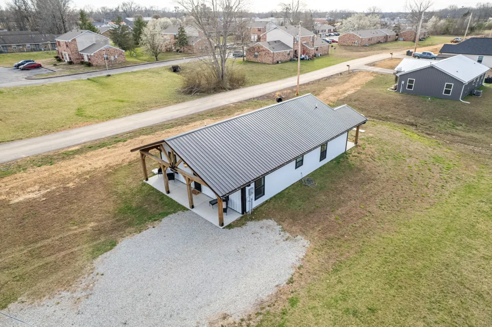 234 N Walnut St Hohenwald, TN 38462
