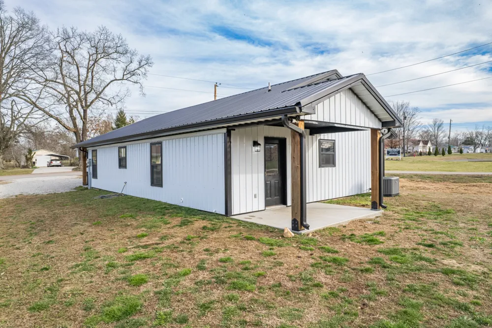 234 N Walnut St Hohenwald, TN 38462