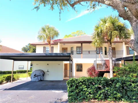 307 PINE HOLLOW CIRCLE #307