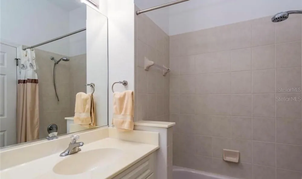 1604 TRIANO CIRCLE #1604 Venice, FL 34292