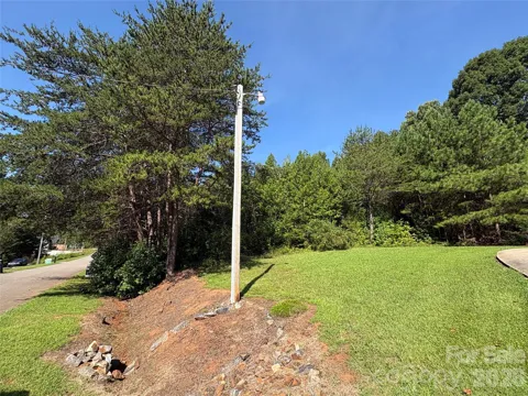 127 S Yadkin River Road