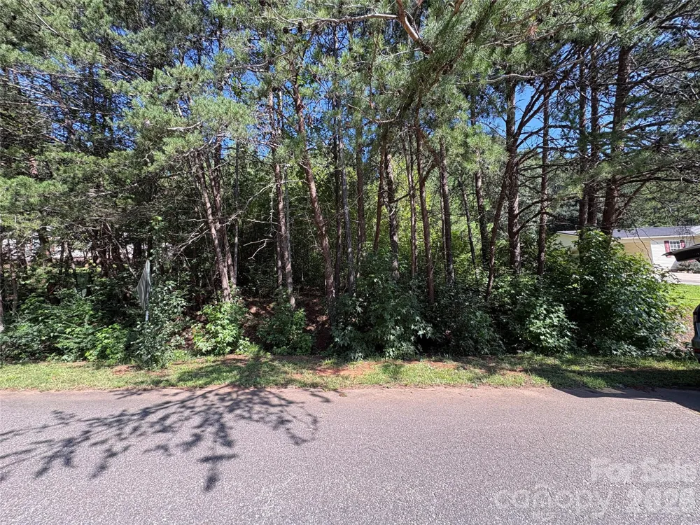 127 S Yadkin River Road Statesville, NC 28625