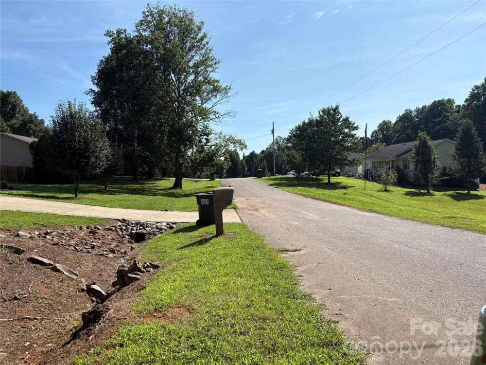 127 S Yadkin River Road Statesville, NC 28625