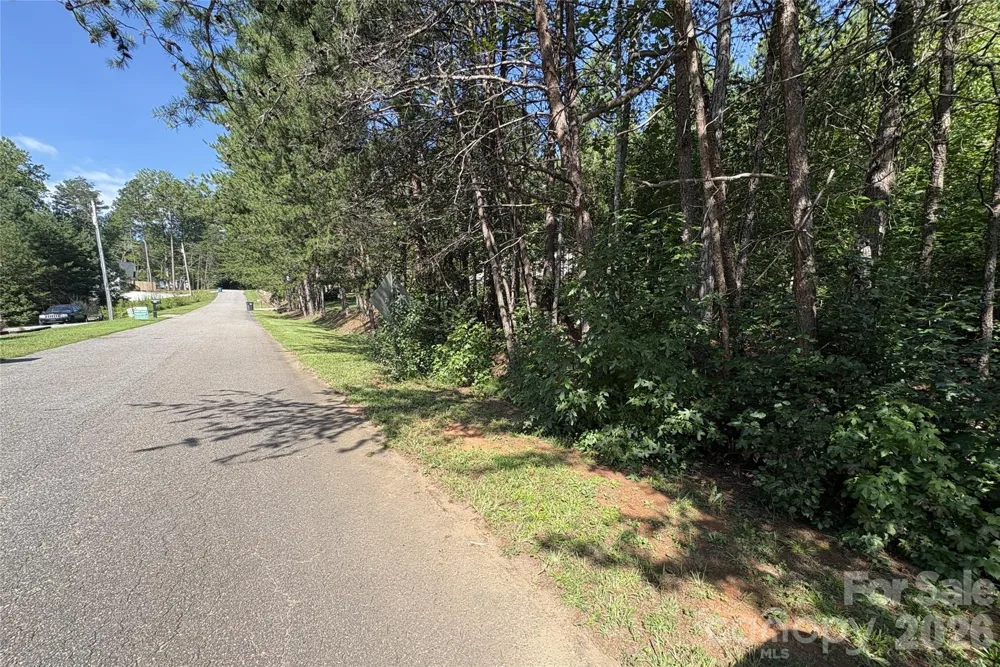 127 S Yadkin River Road Statesville, NC 28625